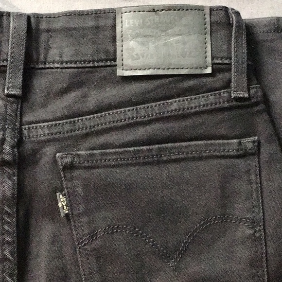 Levi’s Black Jeans - Picture 8 of 8